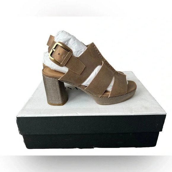 Donald Pilner Women’s Geneva Raffia Slingback Platform Sandals - Picture 6 of 10